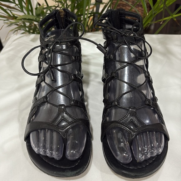 PRADA Milan Leather Lace-Up Gladiator Sandals - Picture 2 of 13